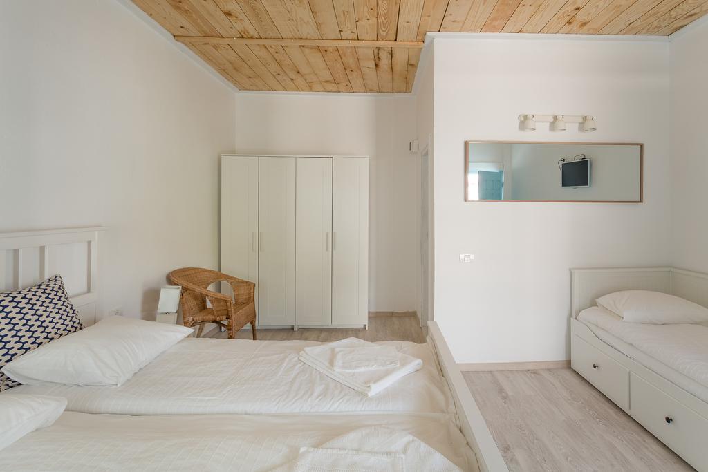 Hotel Casa Stavros Două Mai Esterno foto